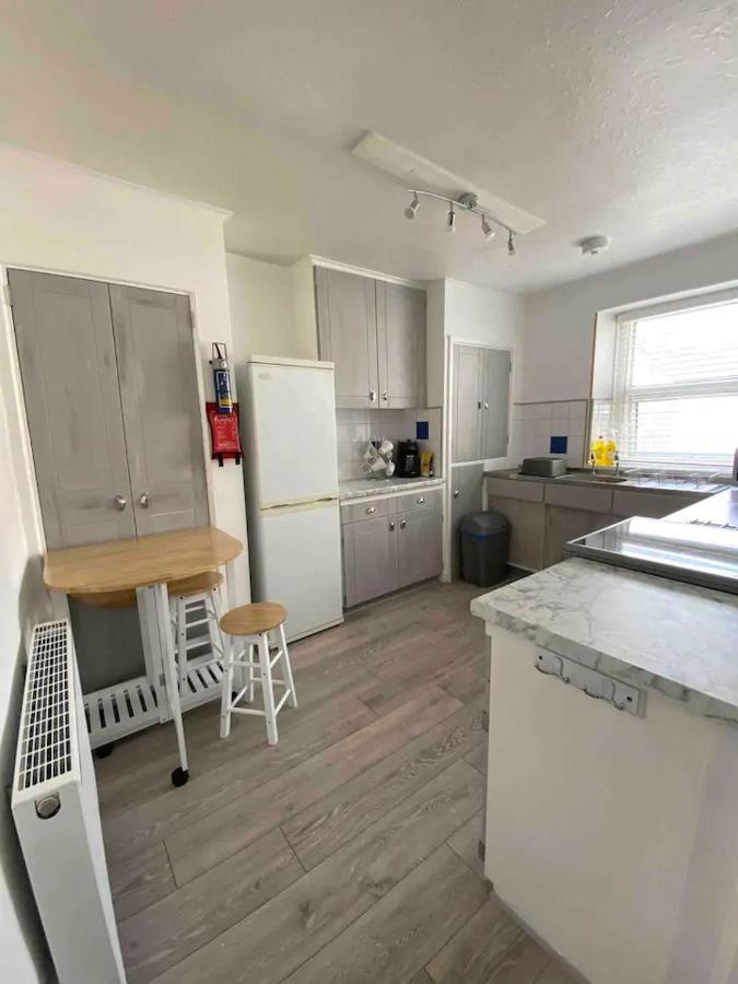 The Retreat @ The Old Smithy, Colebrook Village Plymouth Exteriör bild